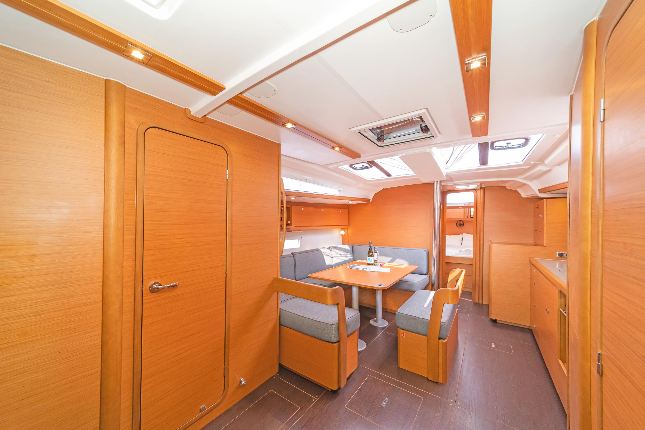 Dufour 430, picture 9