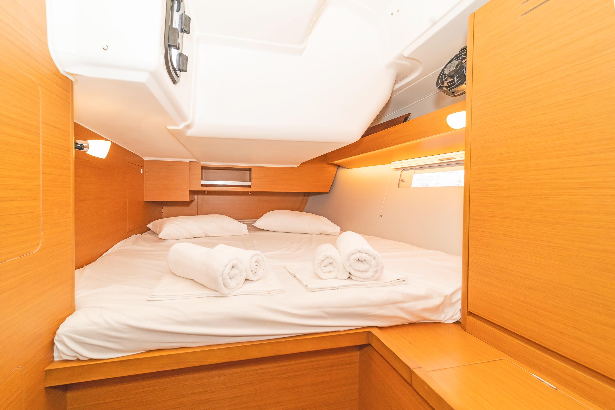 Dufour 430, picture 3