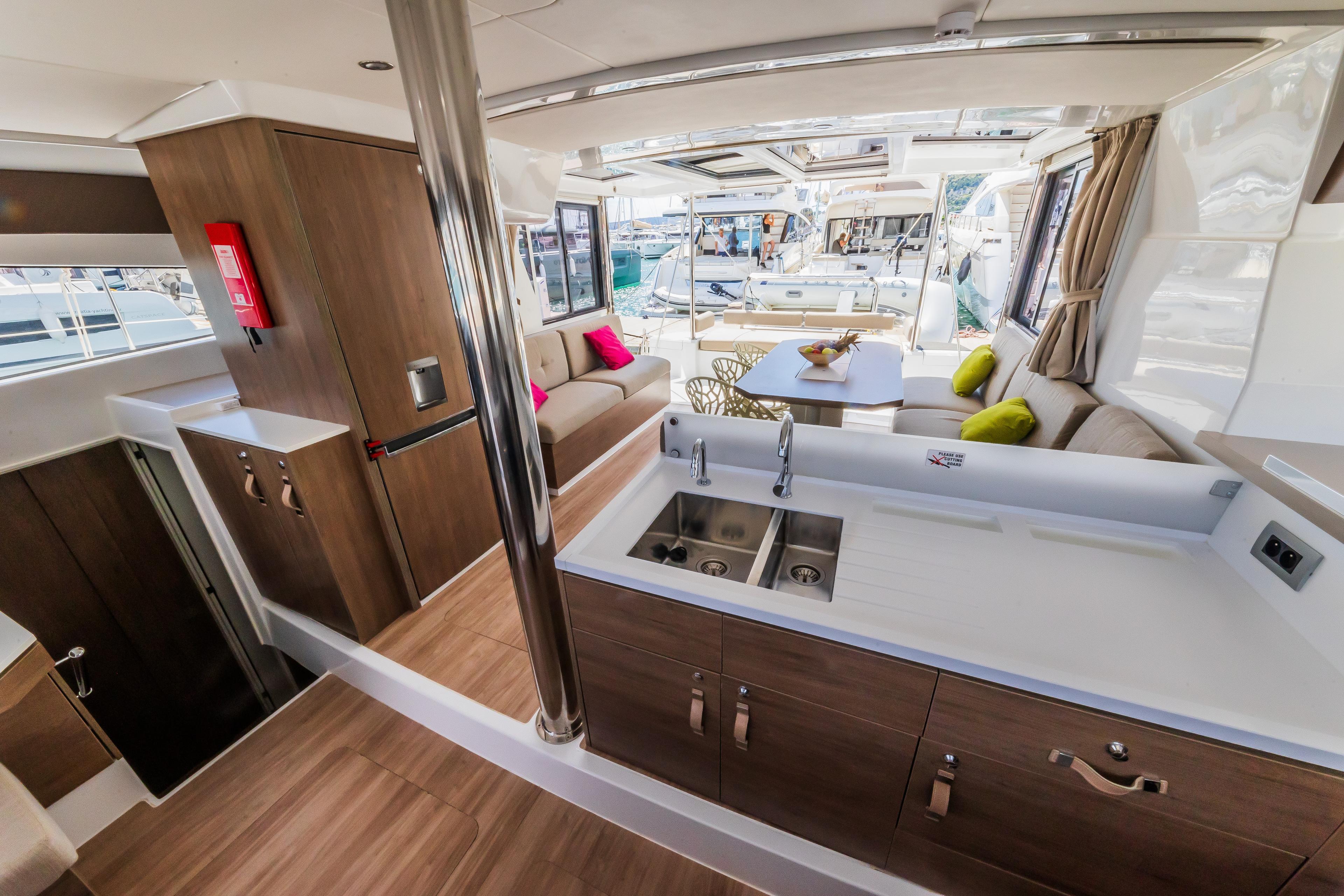 Bali 4.2 - 4 + 1 cab., picture 23