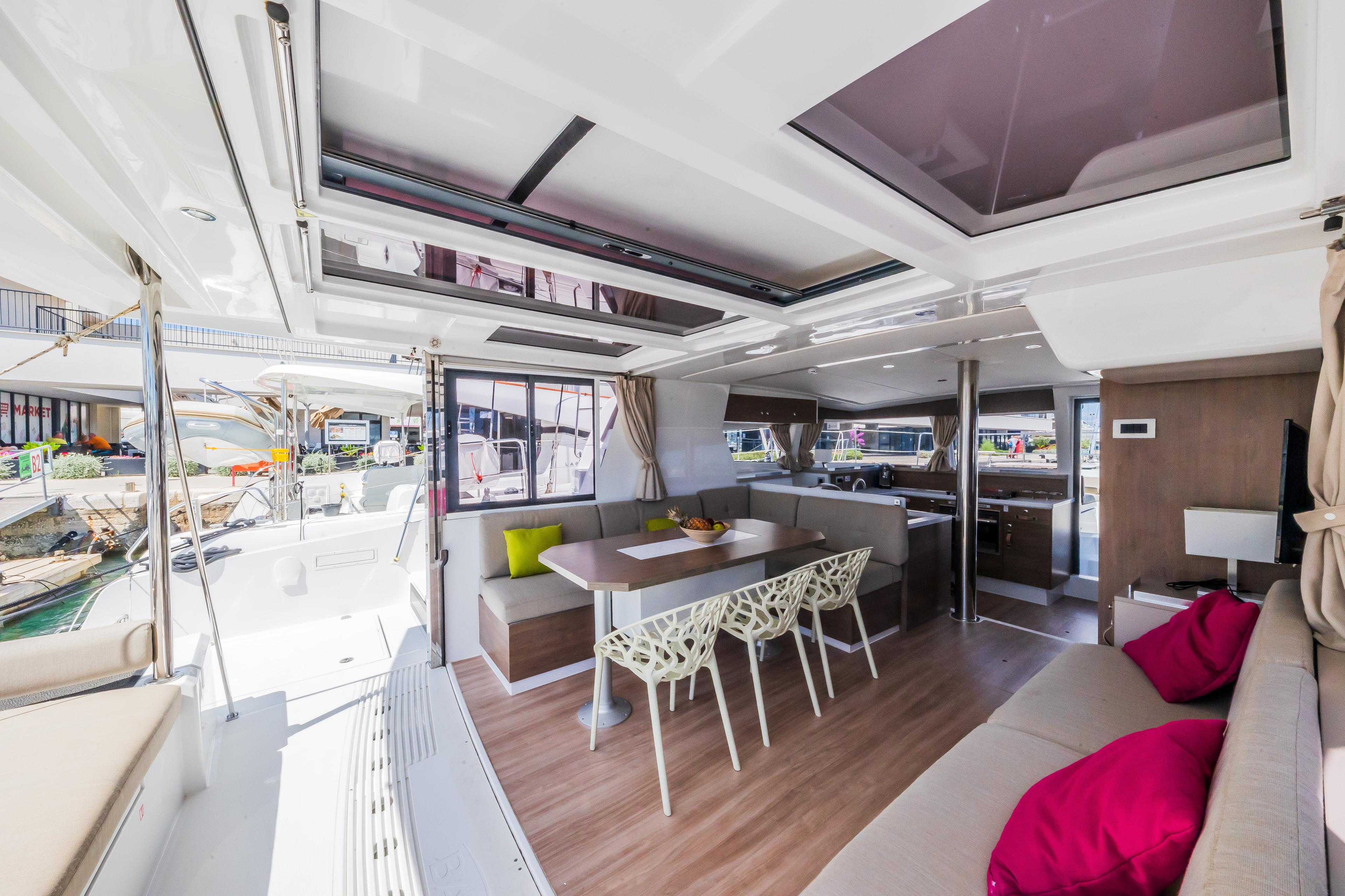 Bali 4.2 - 4 + 1 cab., picture 18