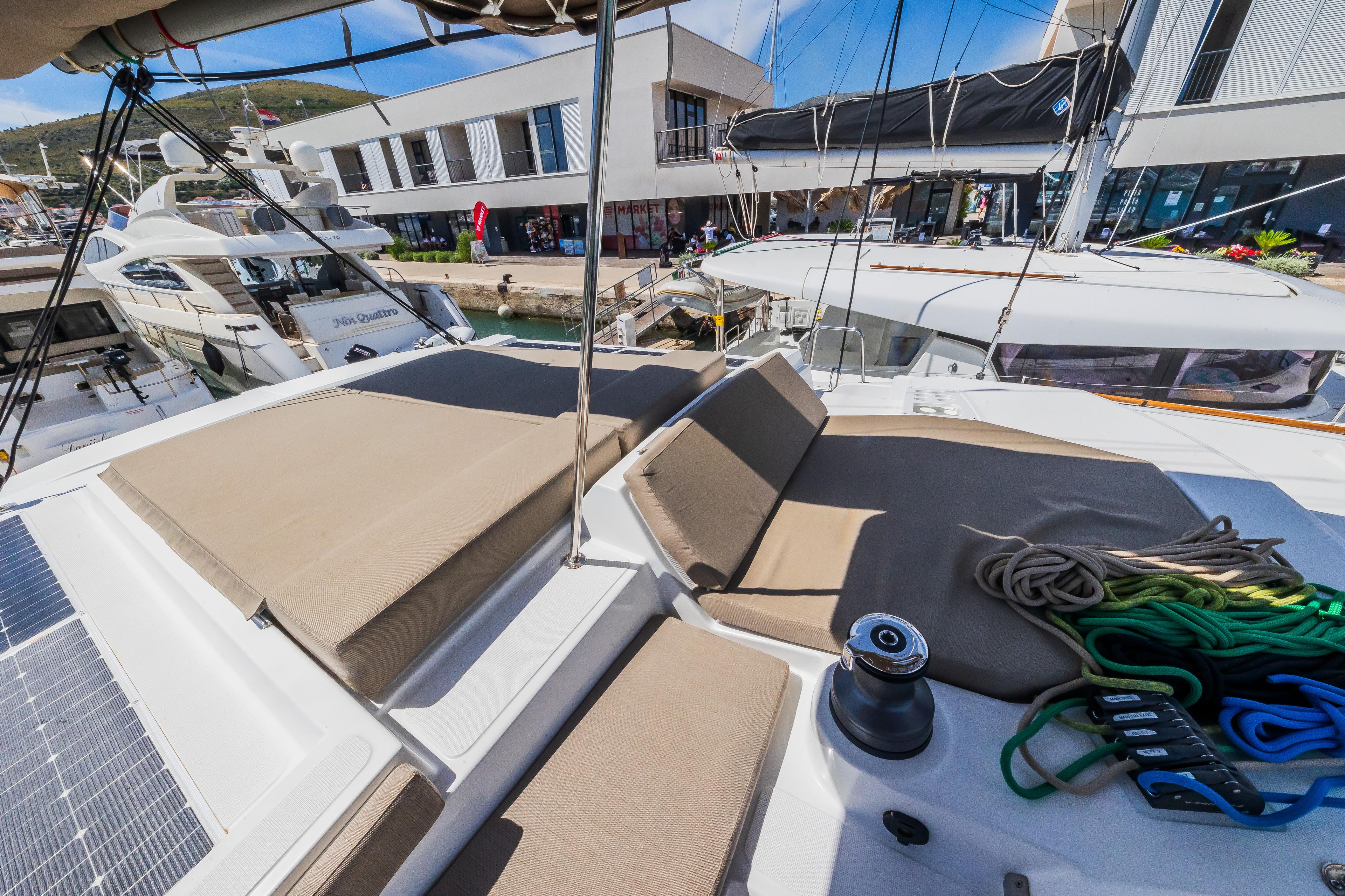 Bali 4.2 - 4 + 1 cab., picture 12