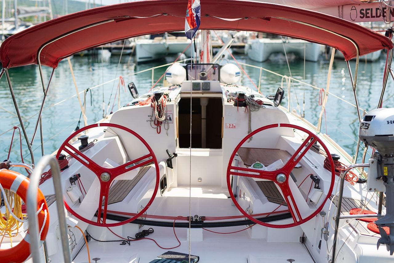 Elan 350 Performance - 3 cab., picture 6