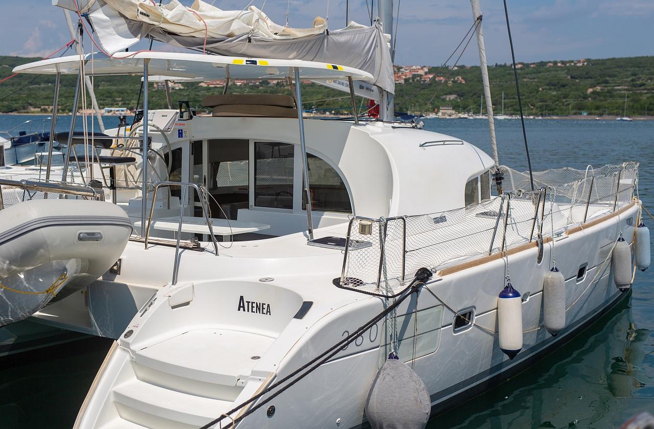 Lagoon 380 S2 - 4 + 2 cab. - Atenea, picture 1