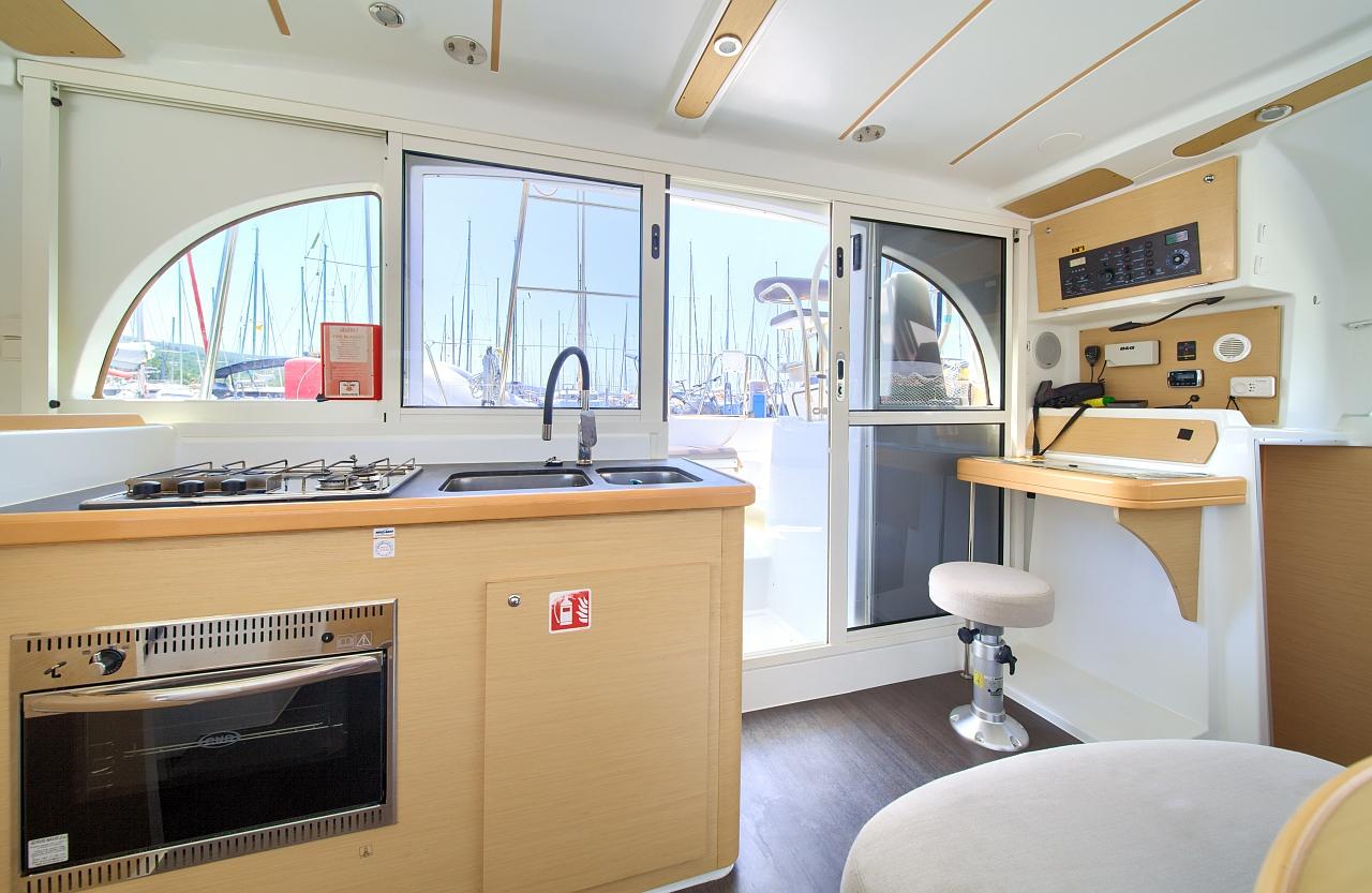 Lagoon 380 S2 - 4 + 2 cab. - Atenea, picture 13