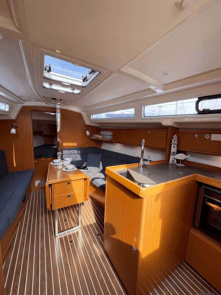 Bavaria Cruiser 34, picture 6