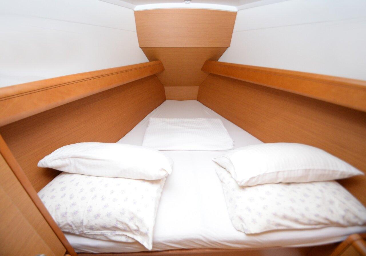 Sun Odyssey 379 - 2 cab., picture 11