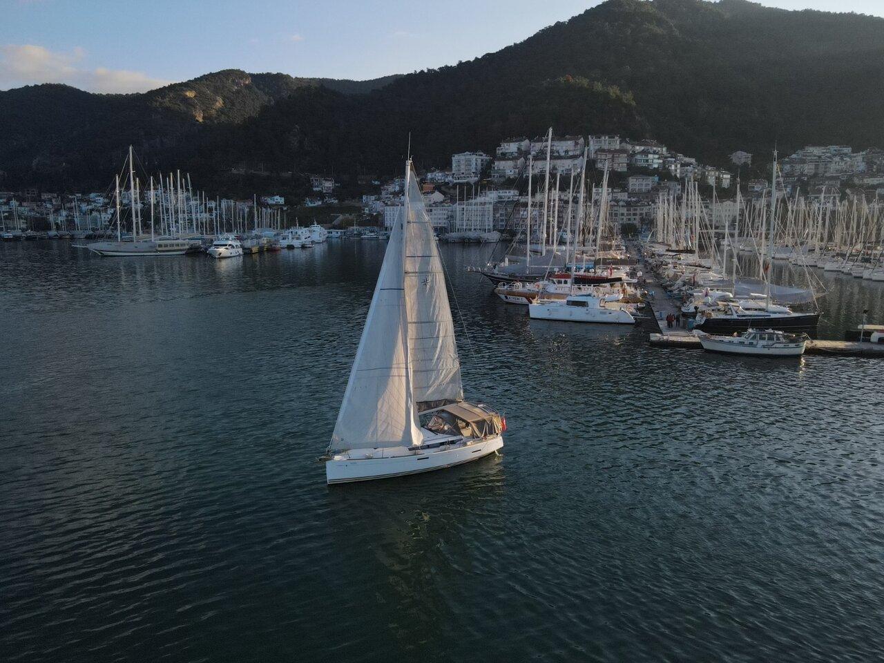 Sun Odyssey 379 - 2 cab., picture 3