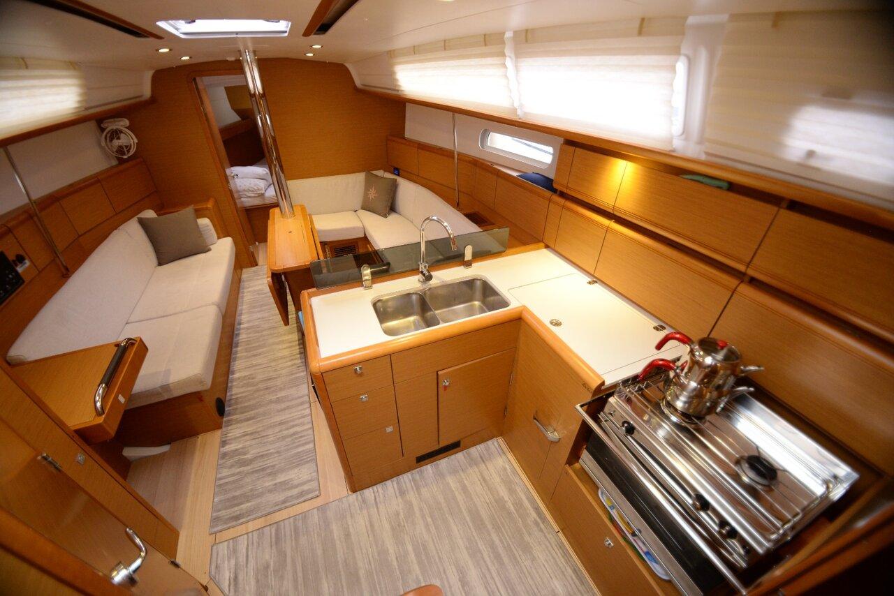 Sun Odyssey 379 - 2 cab., picture 9