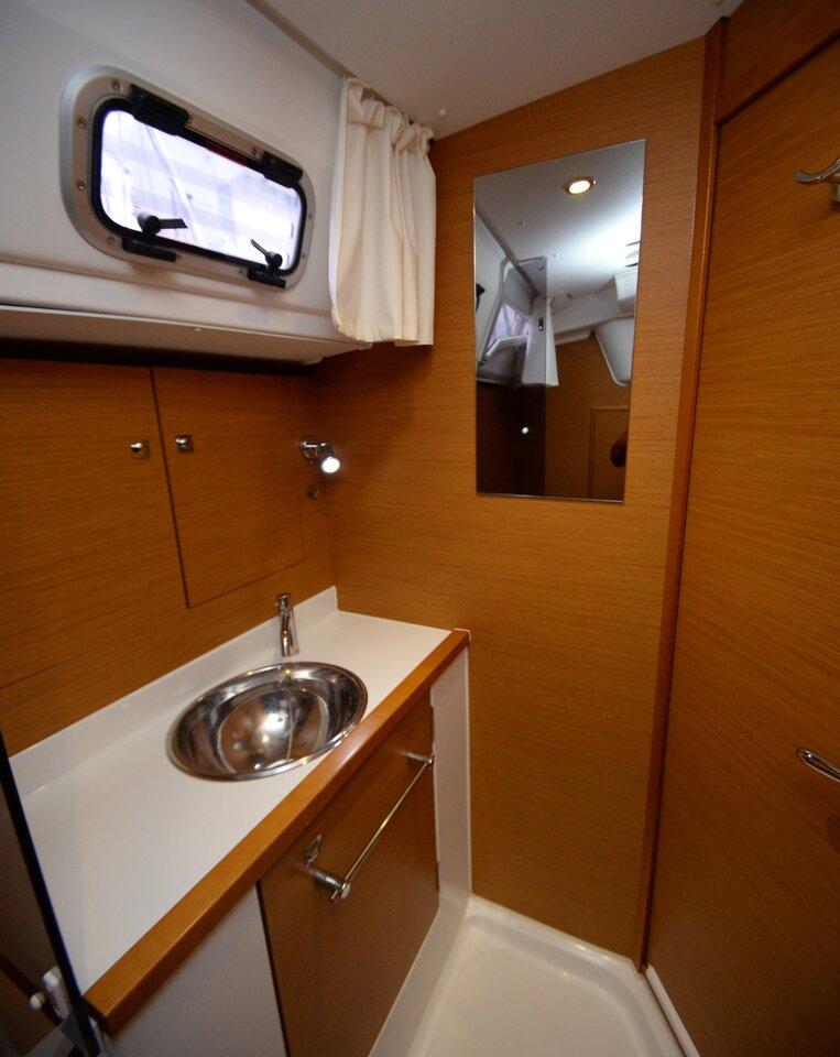 Sun Odyssey 379 - 2 cab., picture 14