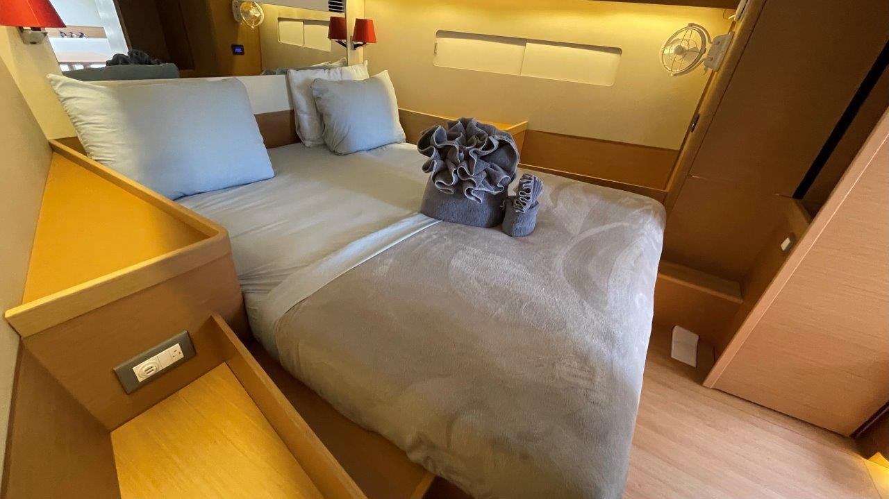 Sun Odyssey 440 - 3 cab., picture 11