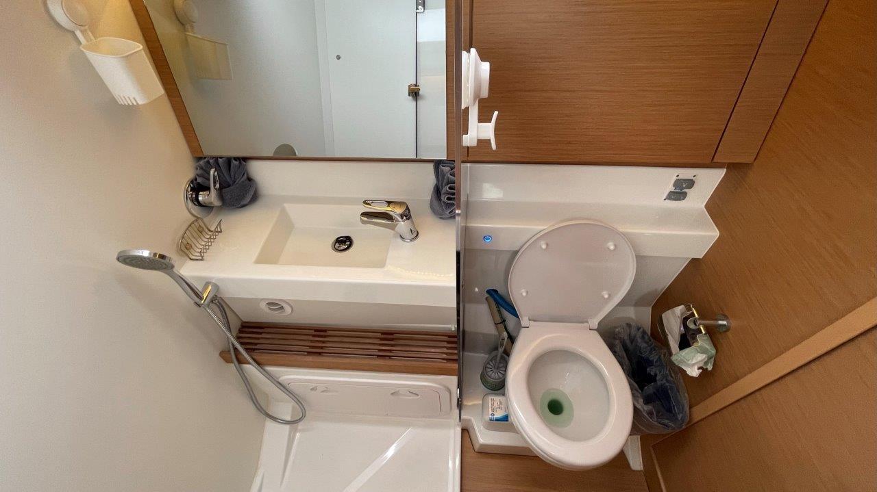 Sun Odyssey 440 - 3 cab., picture 14