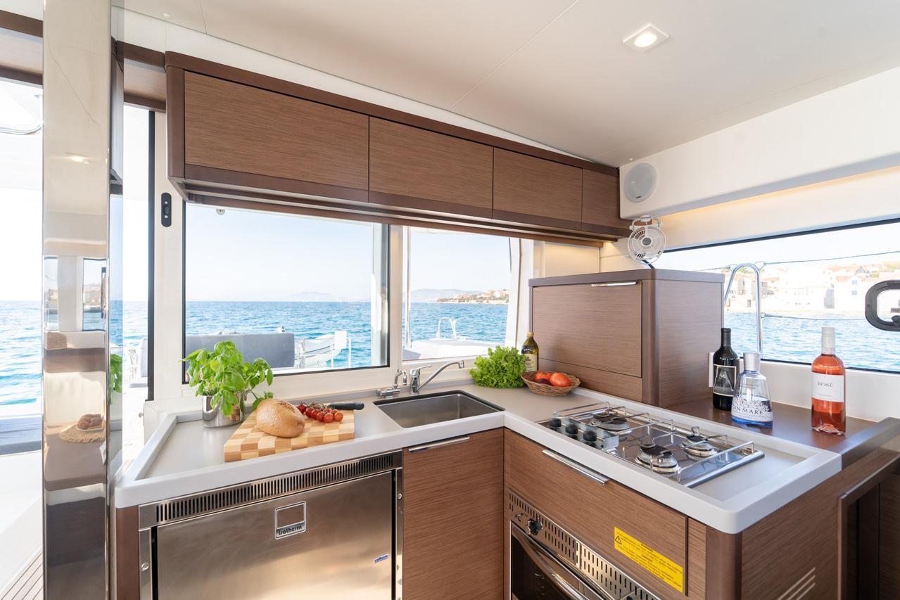 Lagoon 40 - 4 + 2 cab, picture 16