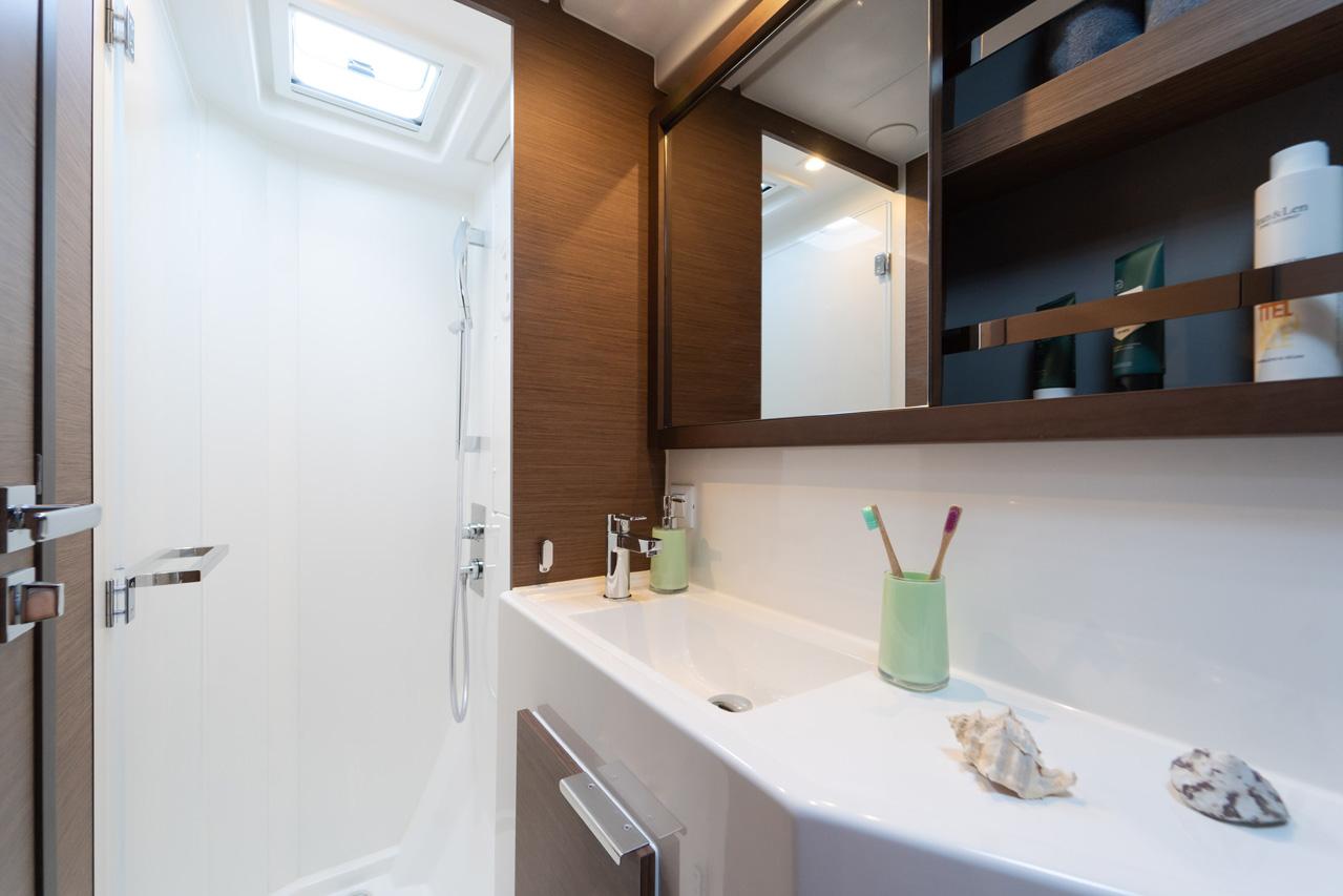 Lagoon 40 - 4 + 2 cab, picture 24