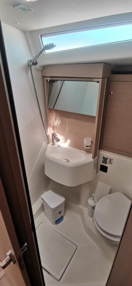 Oceanis 51.1, picture 10