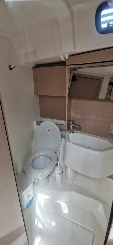 Oceanis 51.1, picture 11