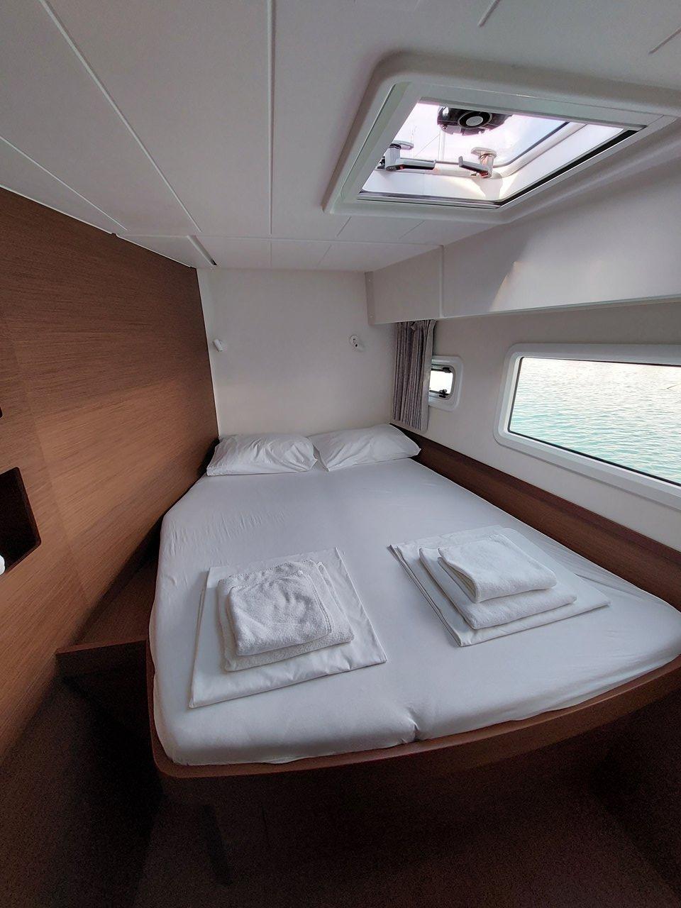 Lagoon 42 - 4 + 2 cab., picture 18