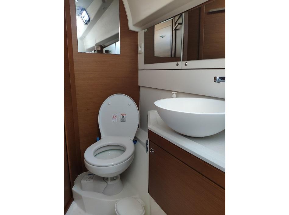 Jeanneau 51, picture 9