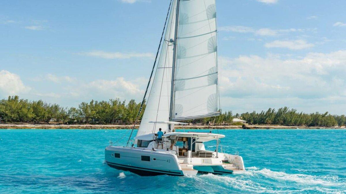 Lagoon 42 - 4 + 2 cab., picture 3