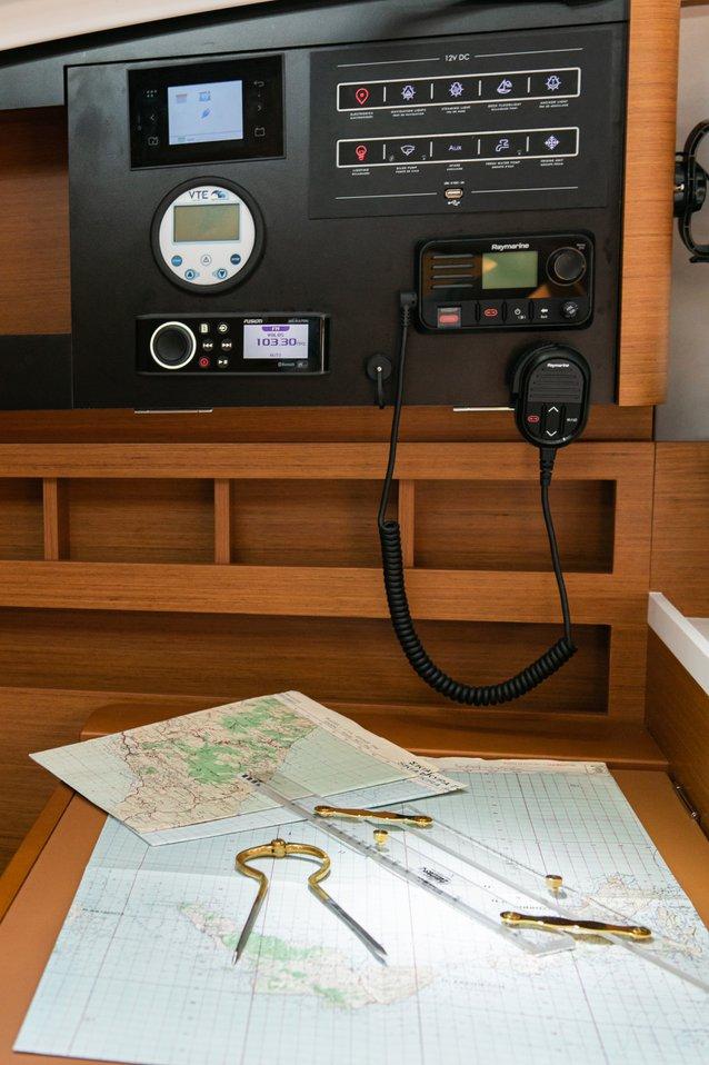 Sun Odyssey 410 - 3 cab., picture 15