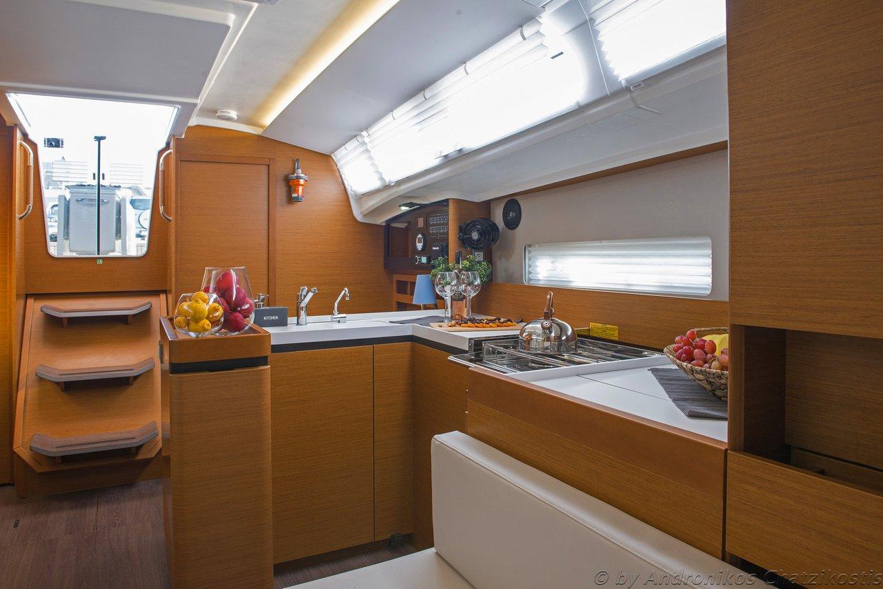 Sun Odyssey 410 - 3 cab., picture 11