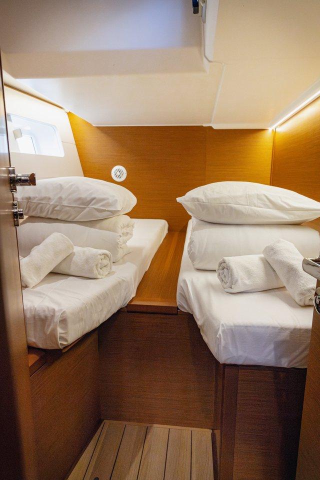 Jeanneau 54 - 5 + 1 cab.	, picture 18