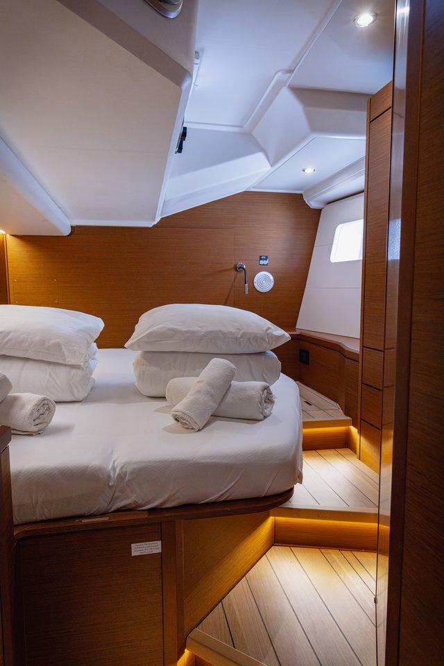 Jeanneau 54 - 5 + 1 cab.	, picture 19