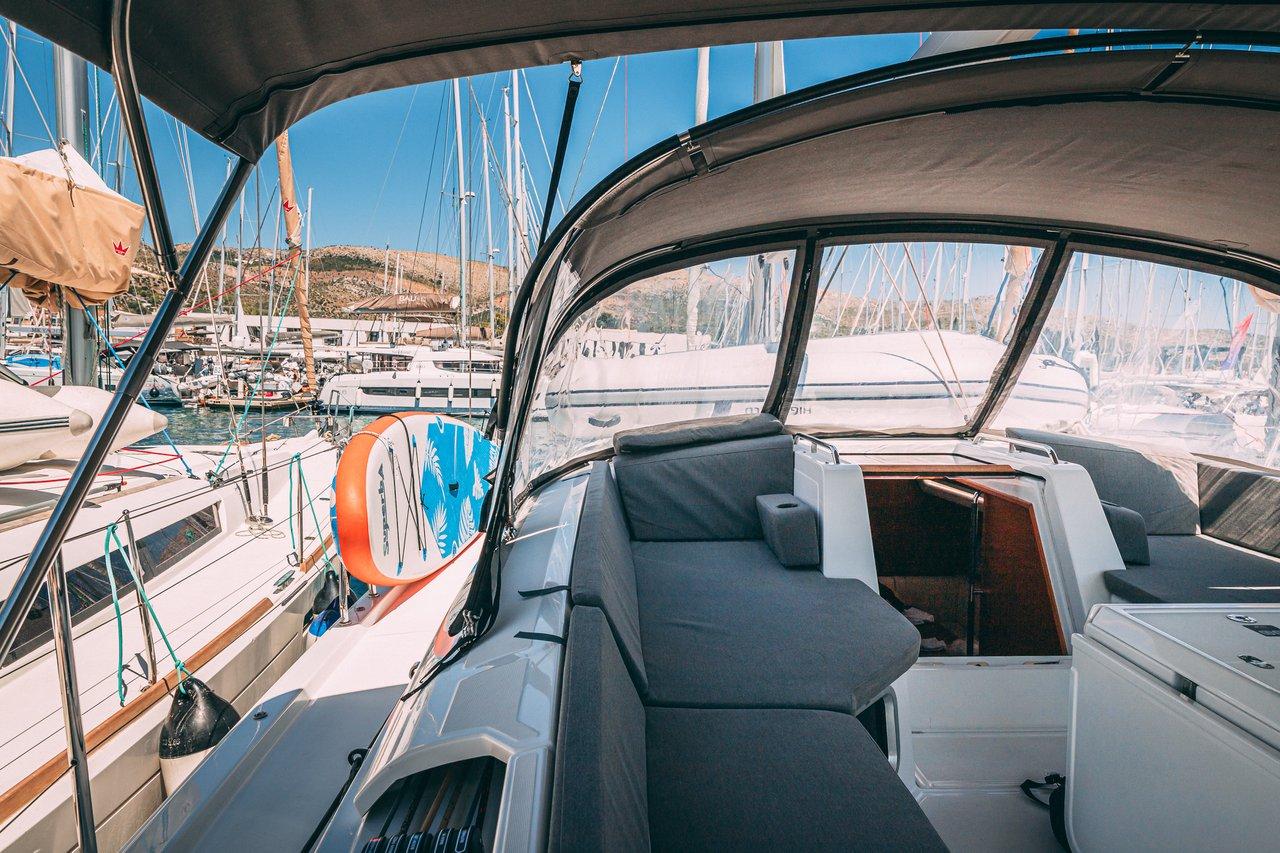 Jeanneau 54 - 5 + 1 cab.	, picture 6