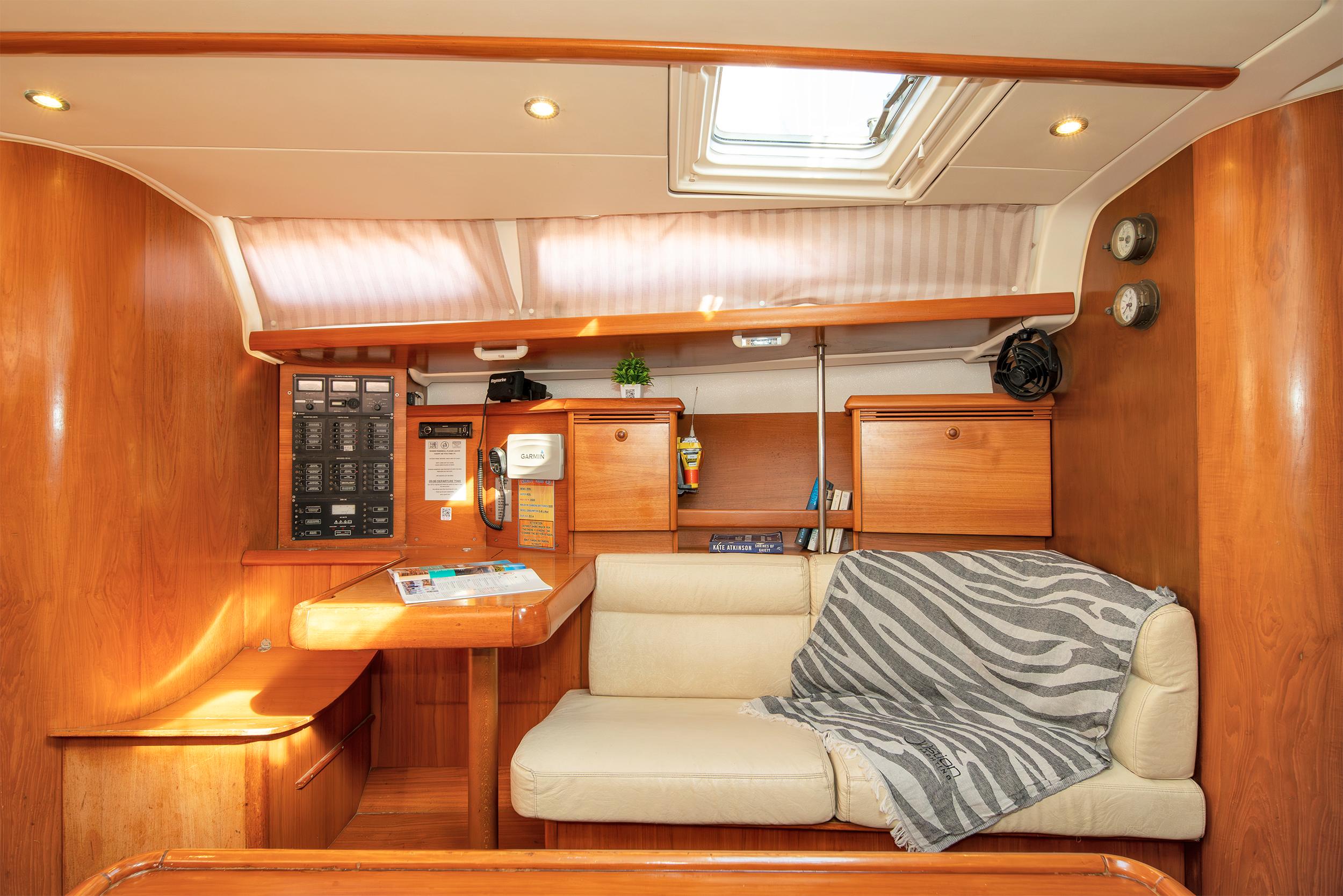 Sun Odyssey 43, picture 13