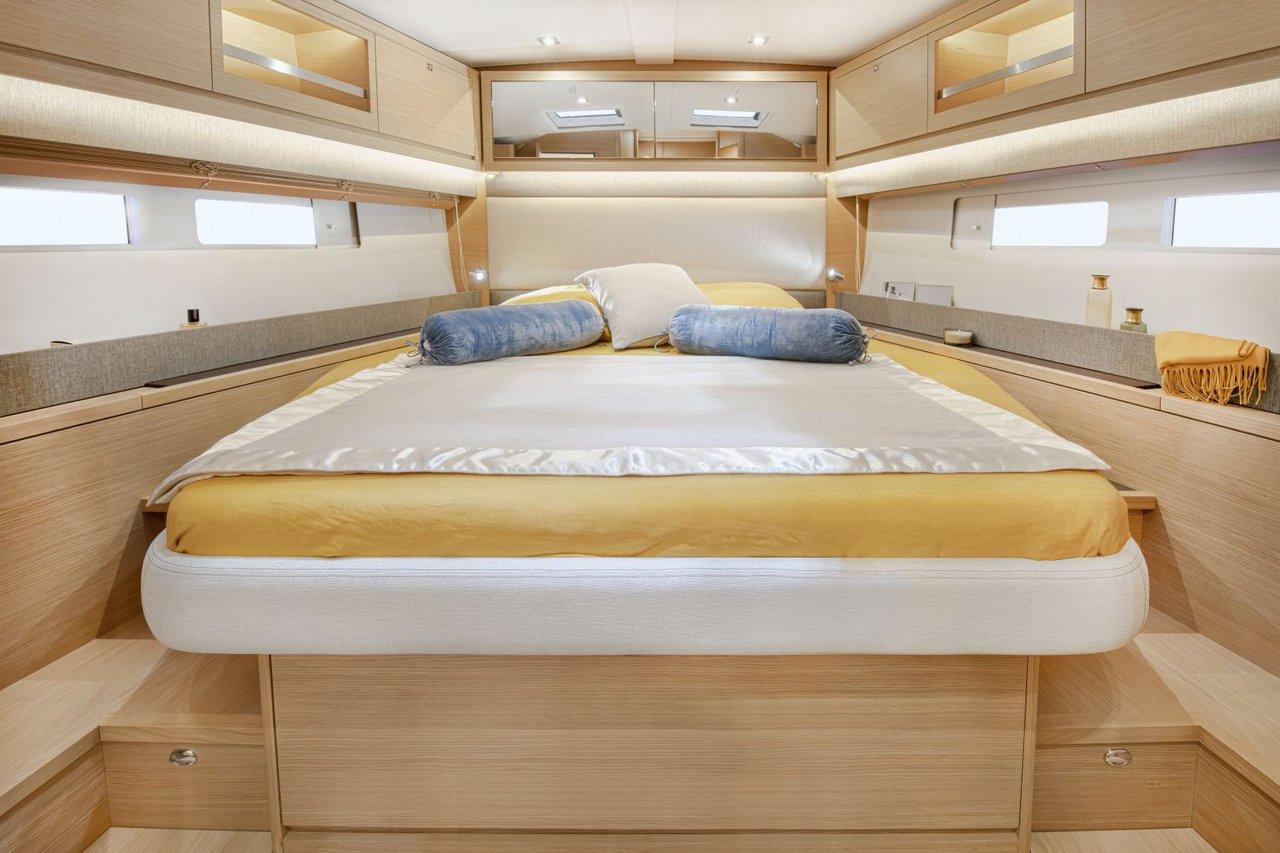 Dufour 530 - 3 + 1 cab., picture 16