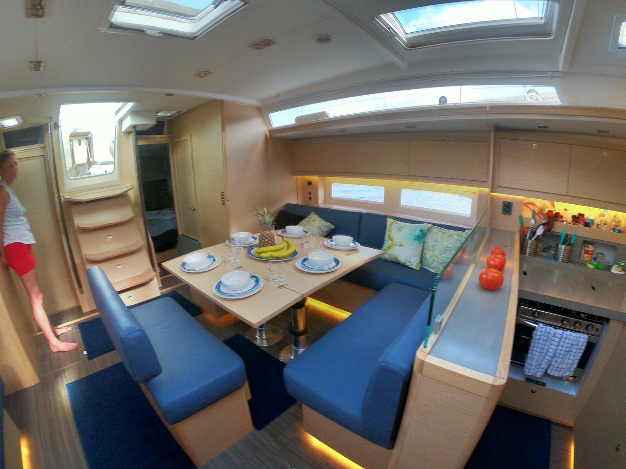 Dufour 530 - 4 + 1 cab., picture 15