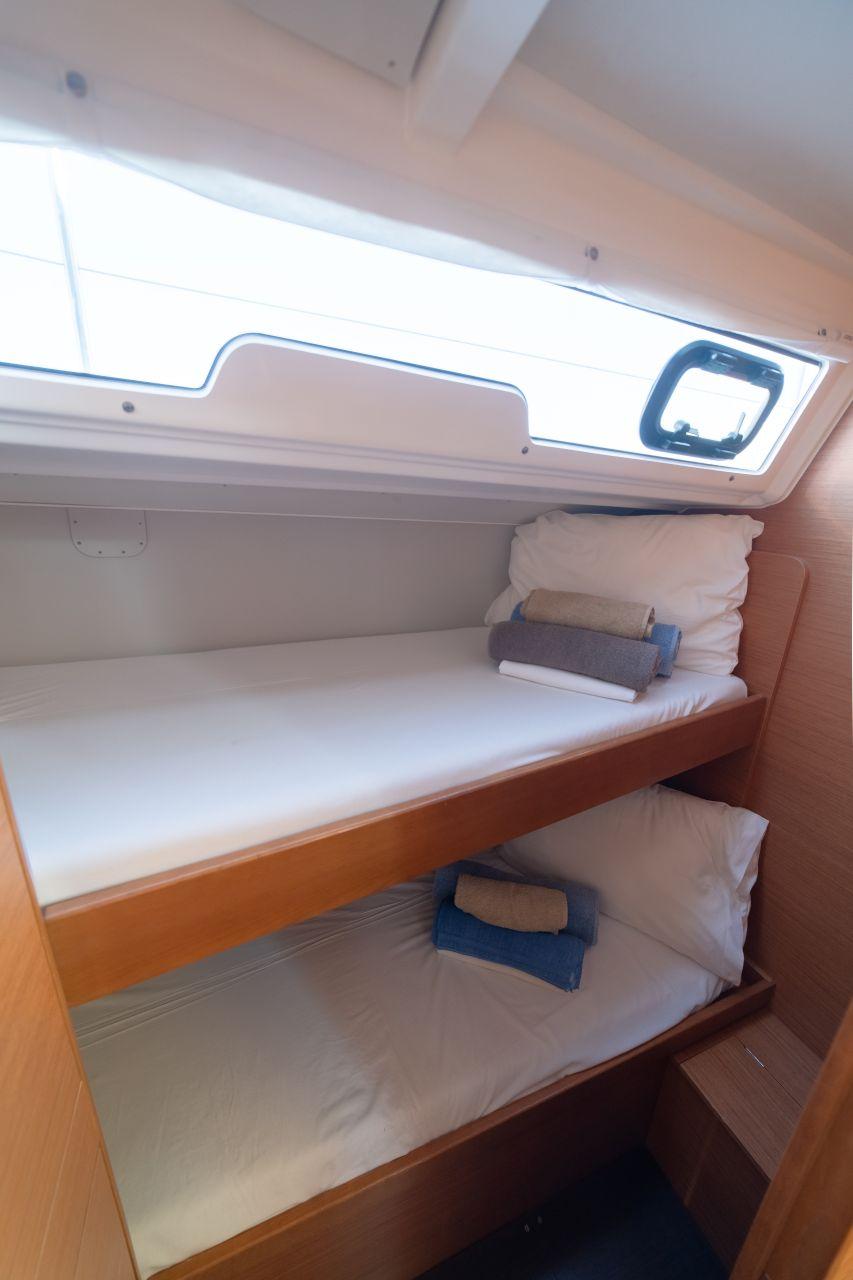 Dufour 430 GL, picture 9