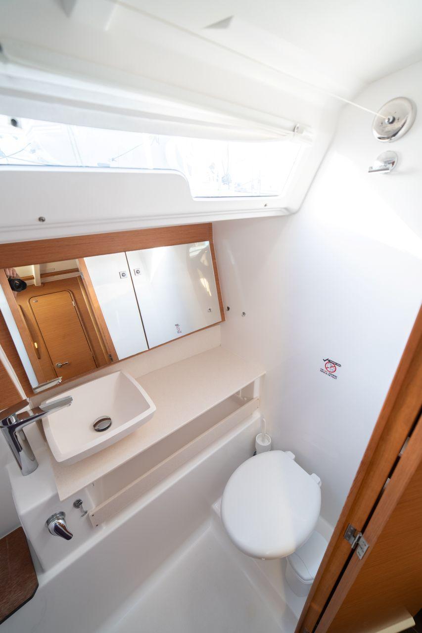 Dufour 430 GL, picture 12