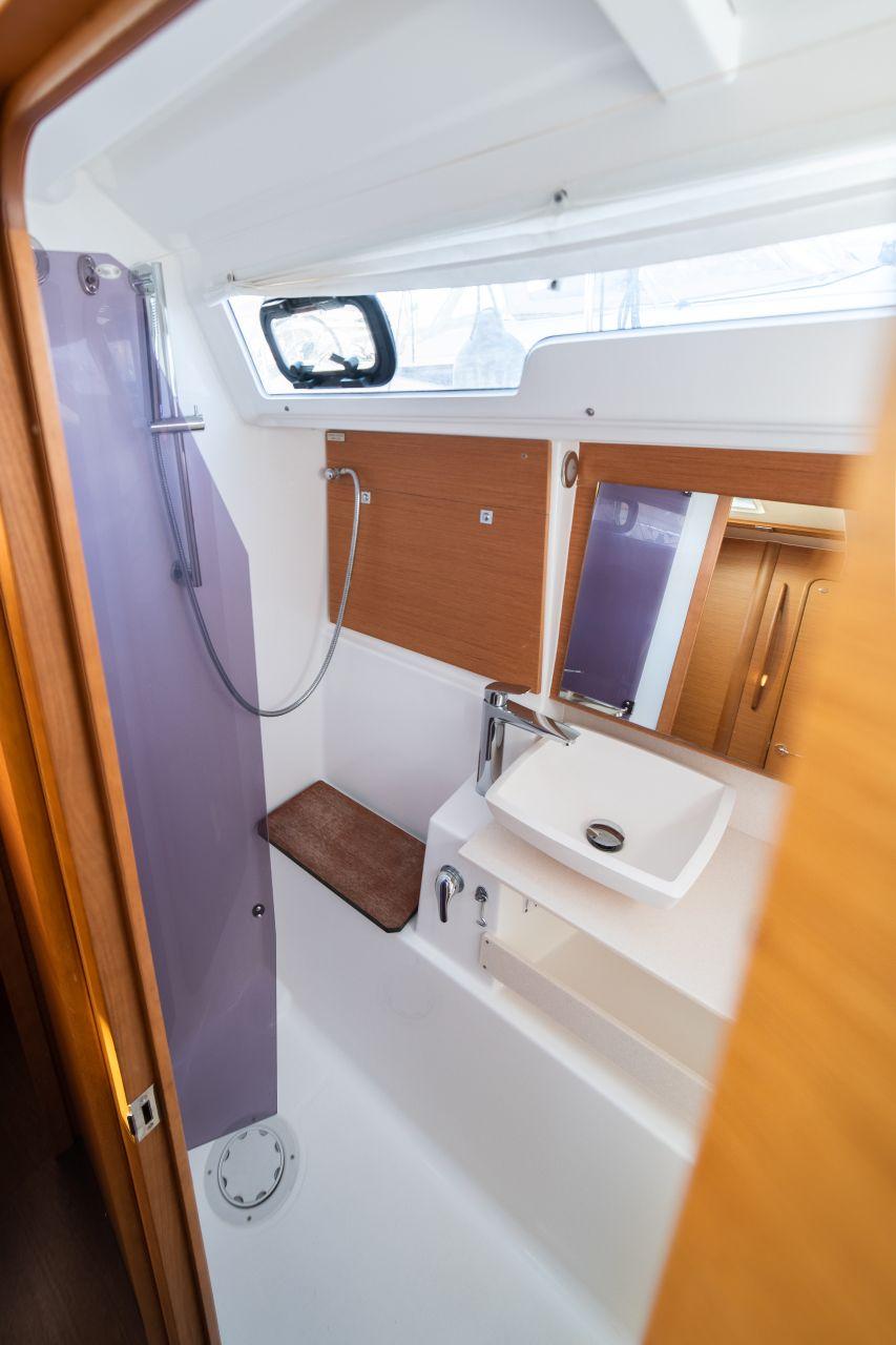 Dufour 430 GL, picture 11