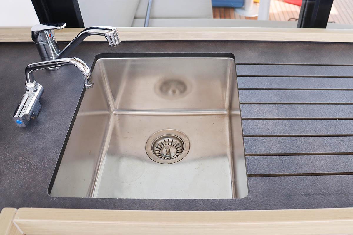 Lagoon 42 - 4 + 2 cab., picture 12