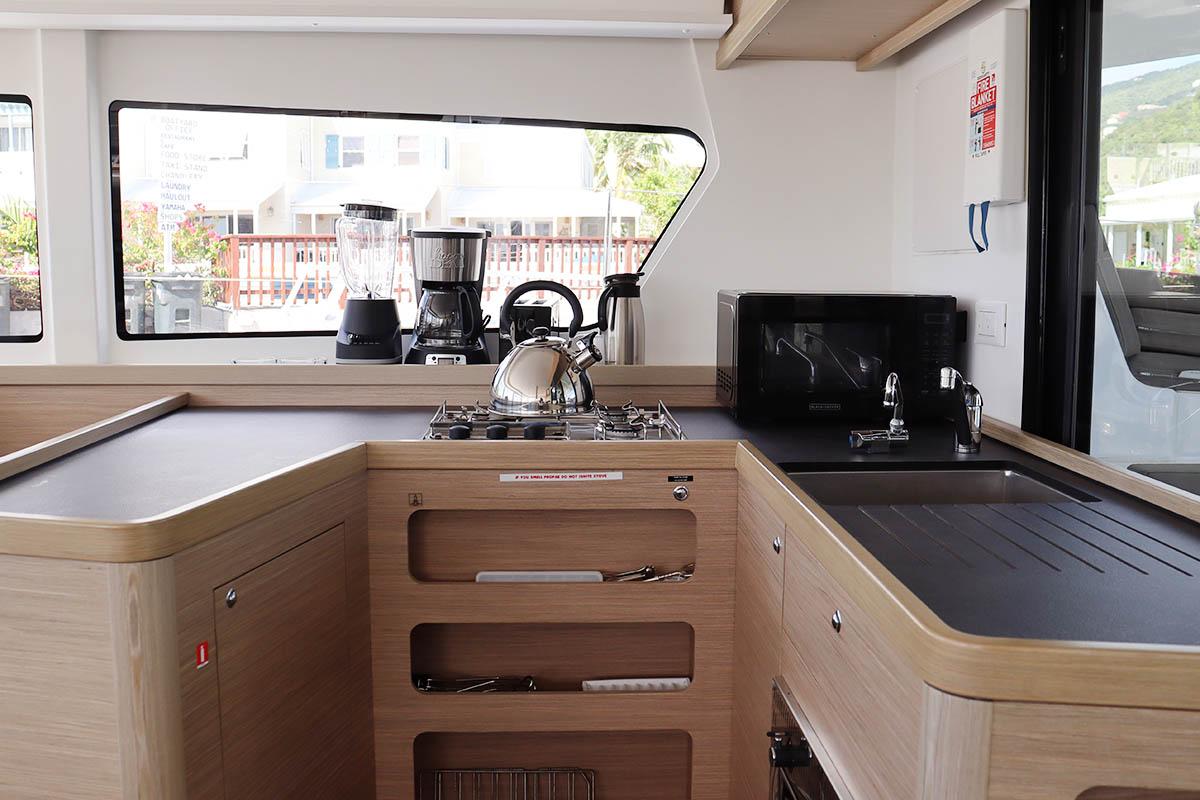 Lagoon 42 - 4 + 2 cab., picture 10