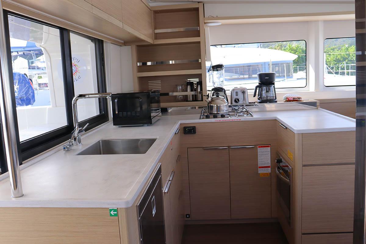 Lagoon 46 - 4 + 2 cab., picture 15