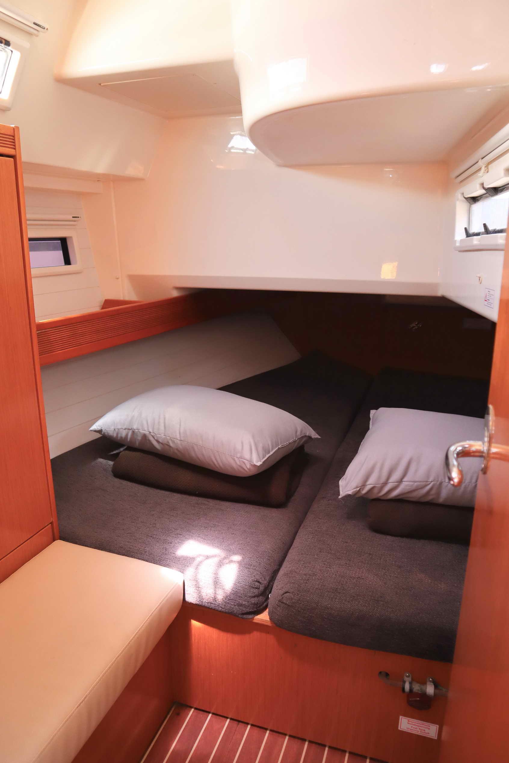 Bavaria Cruiser 40, picture 17