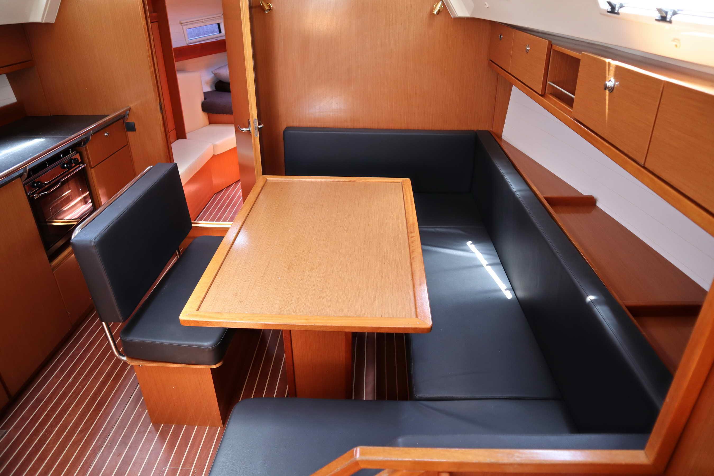 Bavaria Cruiser 40, picture 14