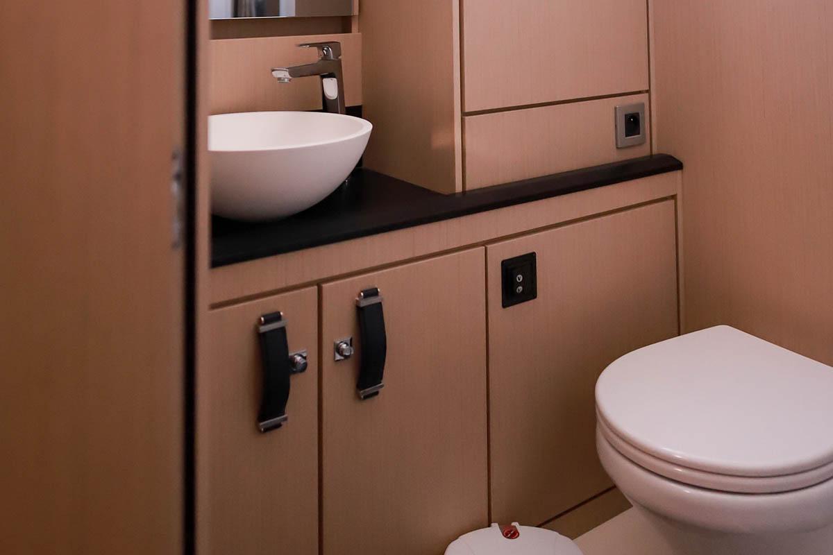 Jeanneau 60, picture 23