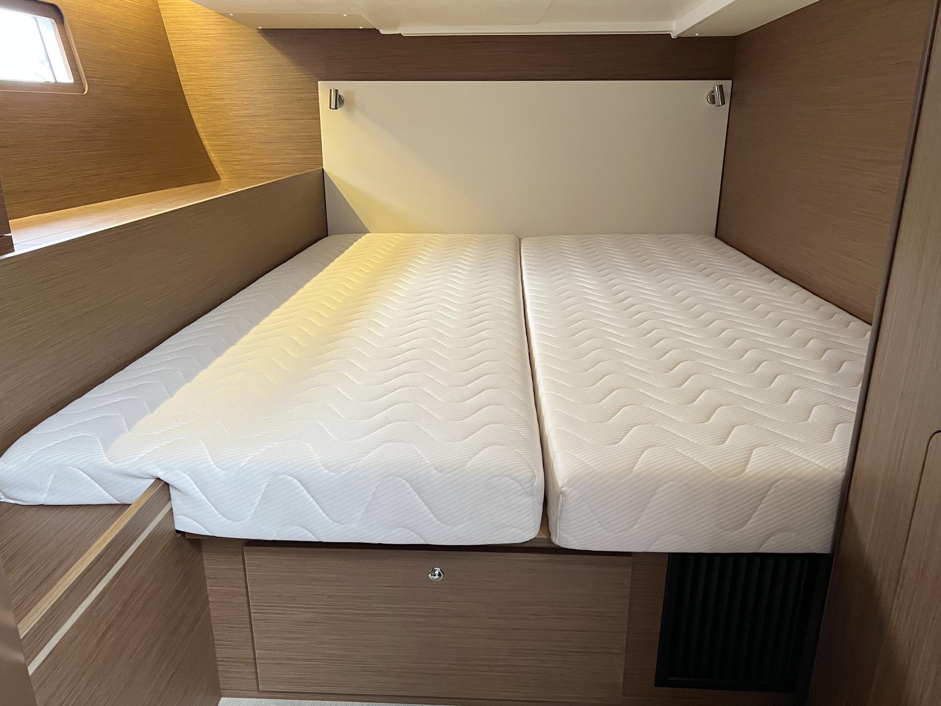 Oceanis 51.1, picture 19