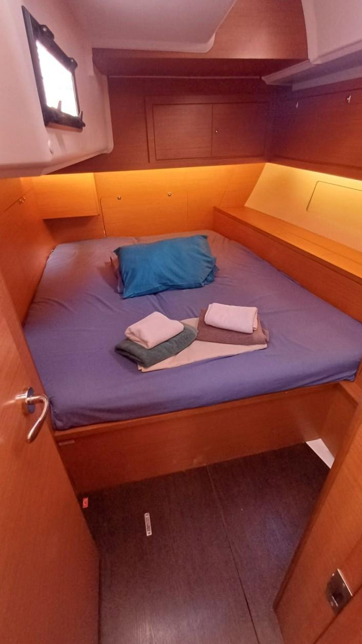 Dufour 470 - 4 + 1 cab., picture 6