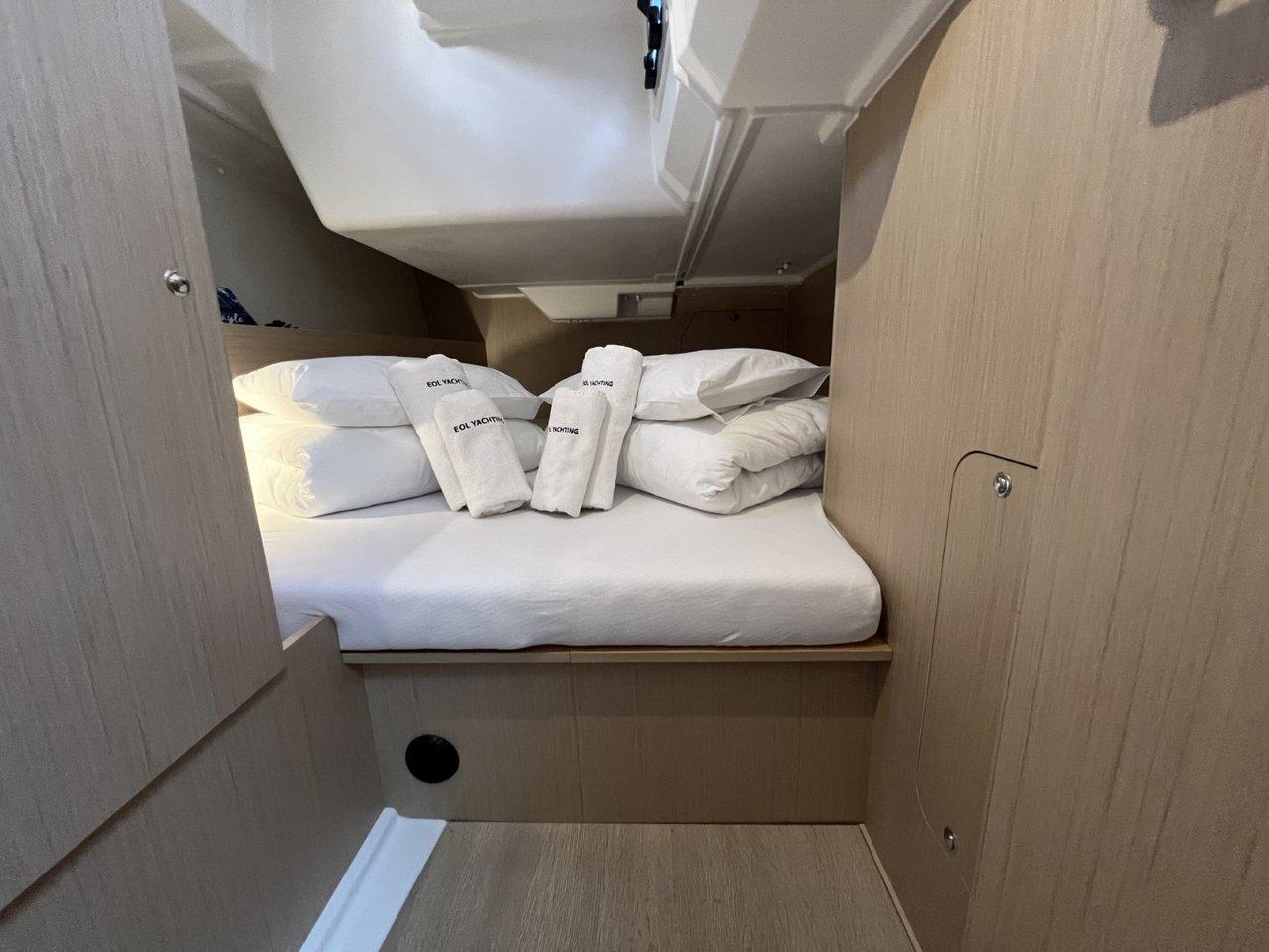 Oceanis 38.1, picture 36