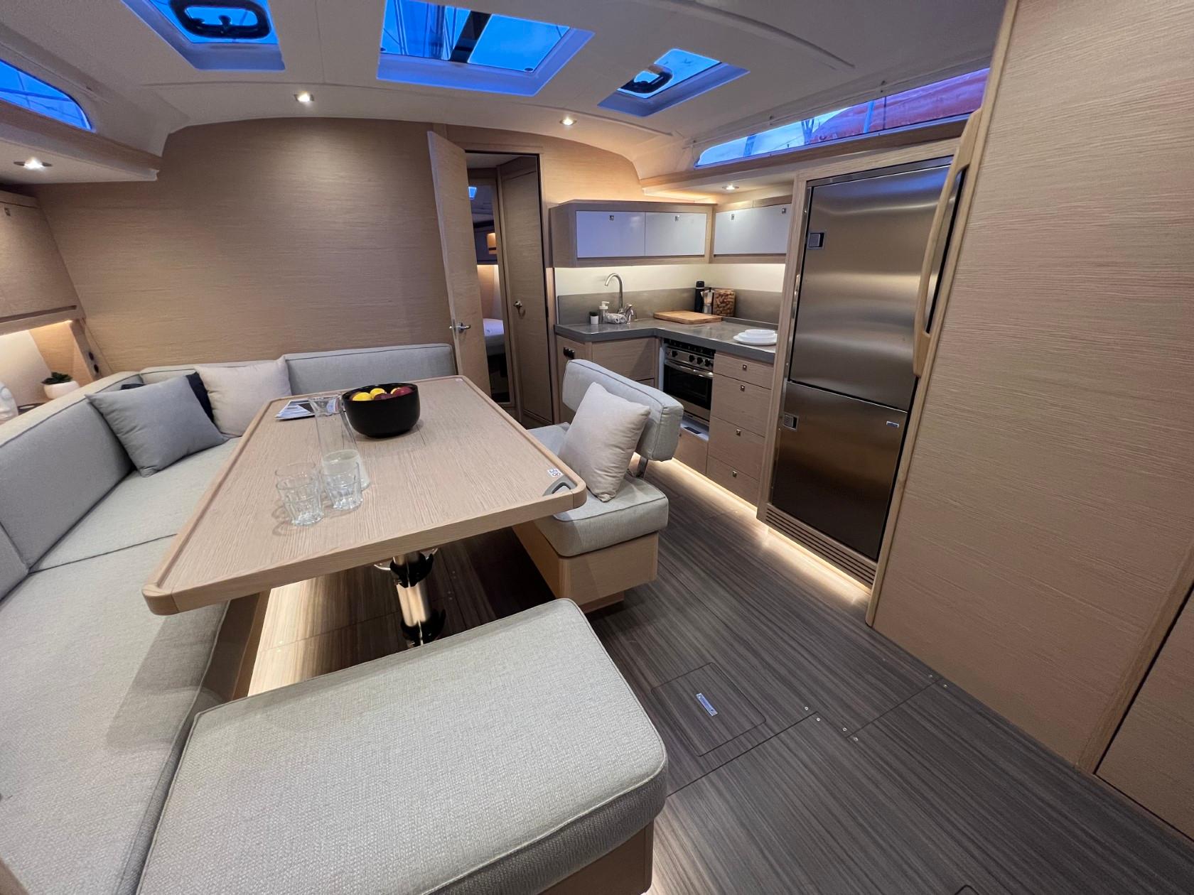Dufour 470 - 5 cab., picture 27