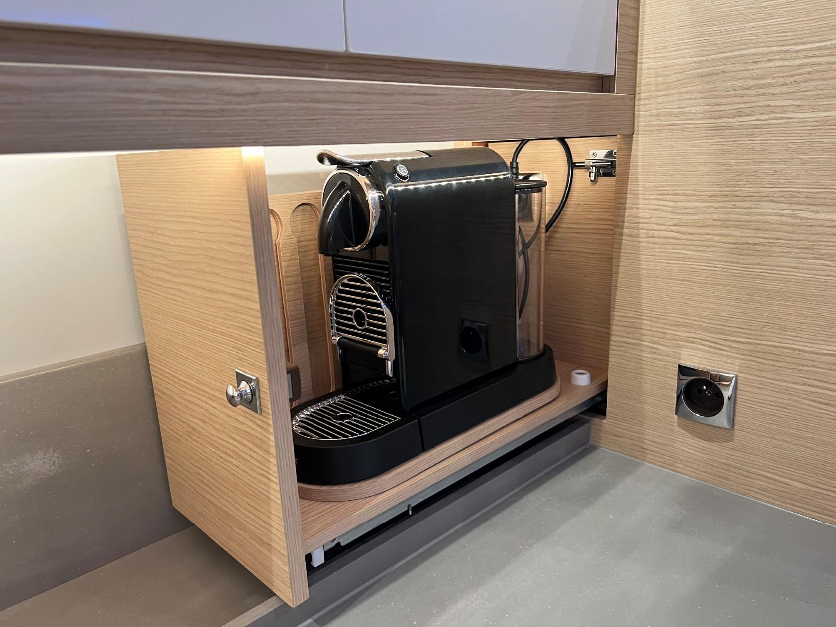 Dufour 470 - 5 cab., picture 35