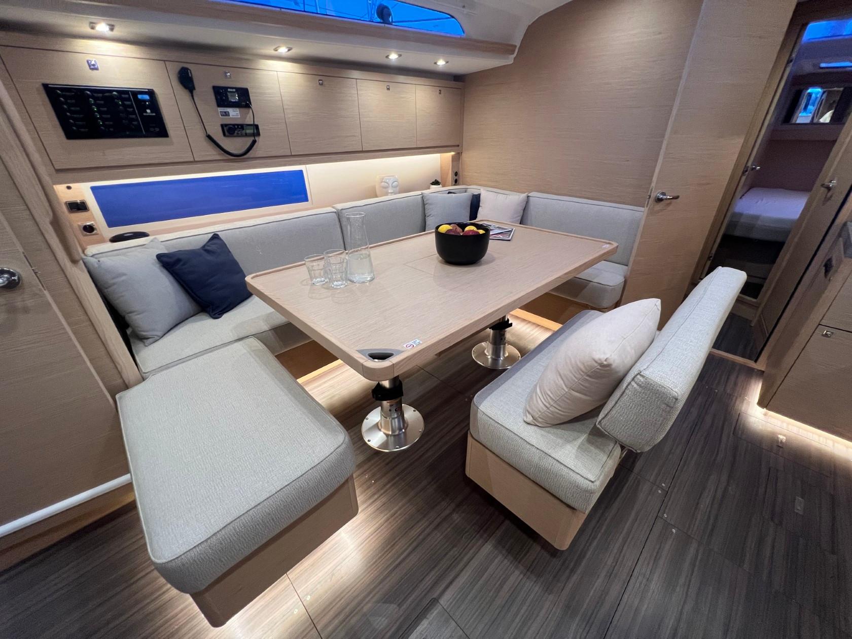 Dufour 470 - 5 cab., picture 28