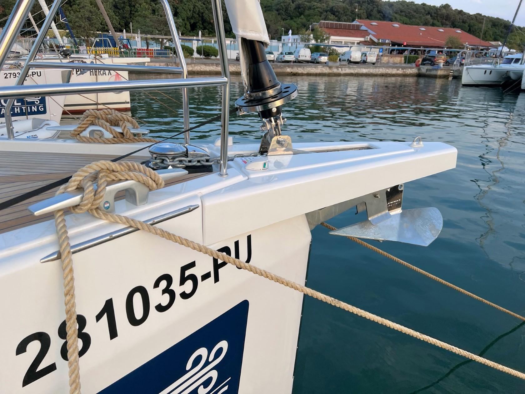 Dufour 470 - 5 cab., picture 23