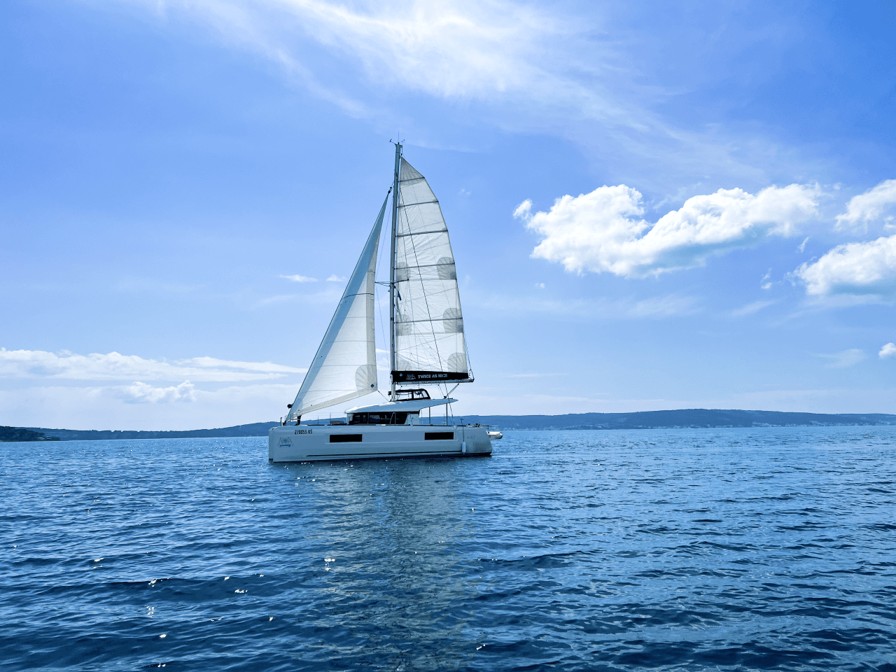 Lagoon 40 - 4 + 2 cab, picture 3