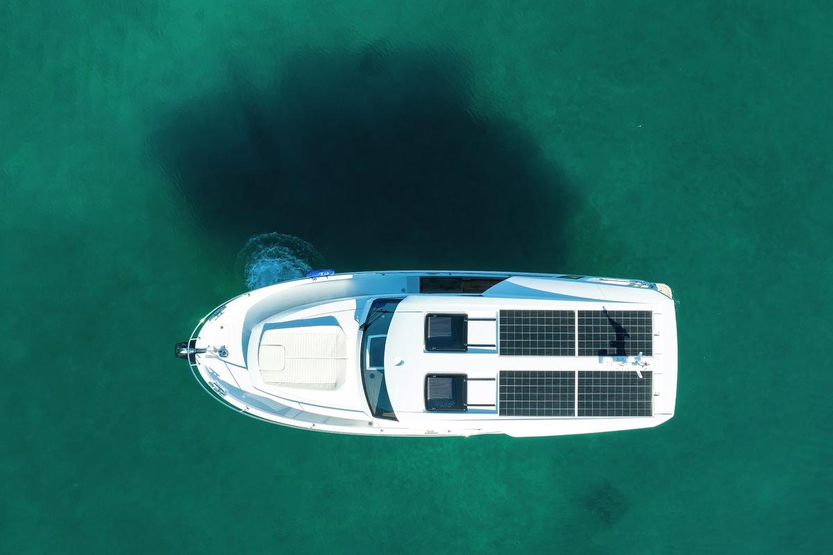 Greenline 39, picture 5