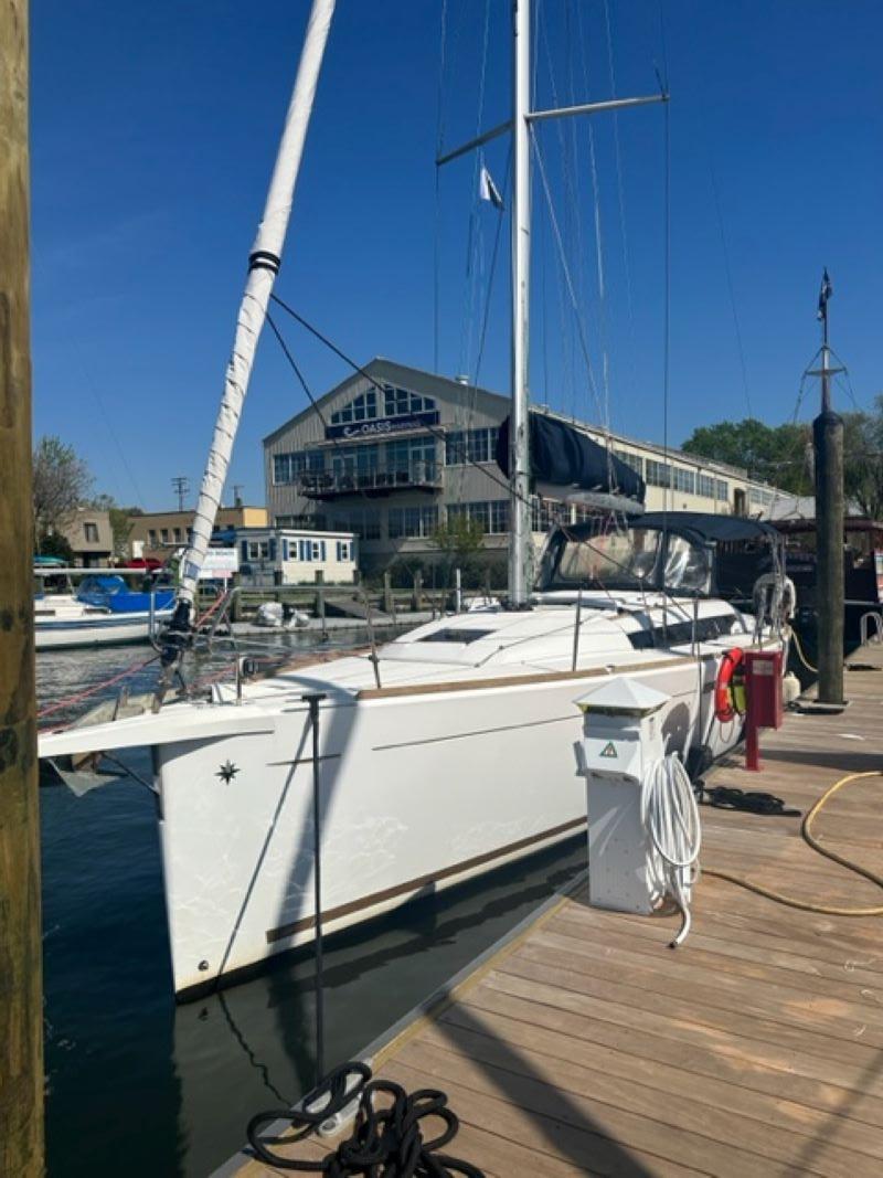 Sun Odyssey 389 - 39 North, picture 4