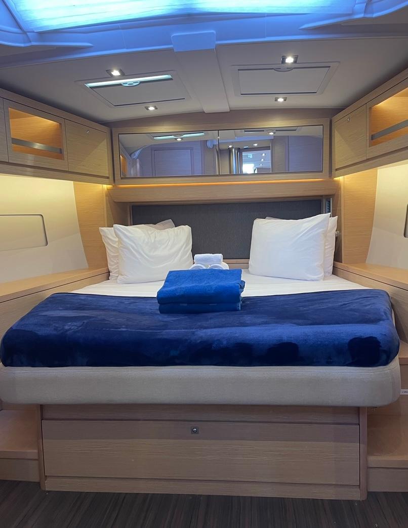 Dufour 470 - 3 cab., picture 13
